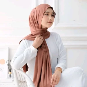 Pashmina Kaos Jersey Premium 50 Warna | Kerudung Pasmina Kaos Flowy